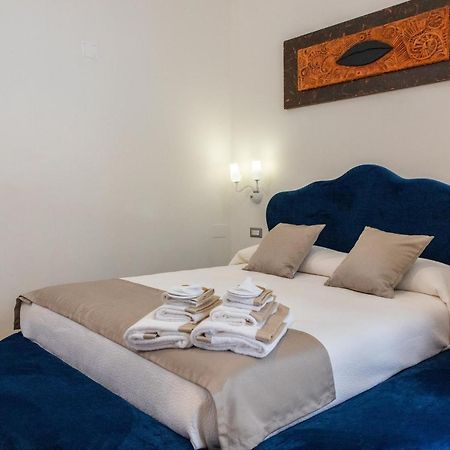 Lovely Rooms - Guest House Suites Triggiano Eksteriør billede