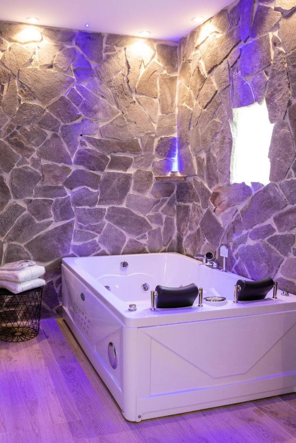 Lovely Rooms - Guest House Suites Triggiano Eksteriør billede