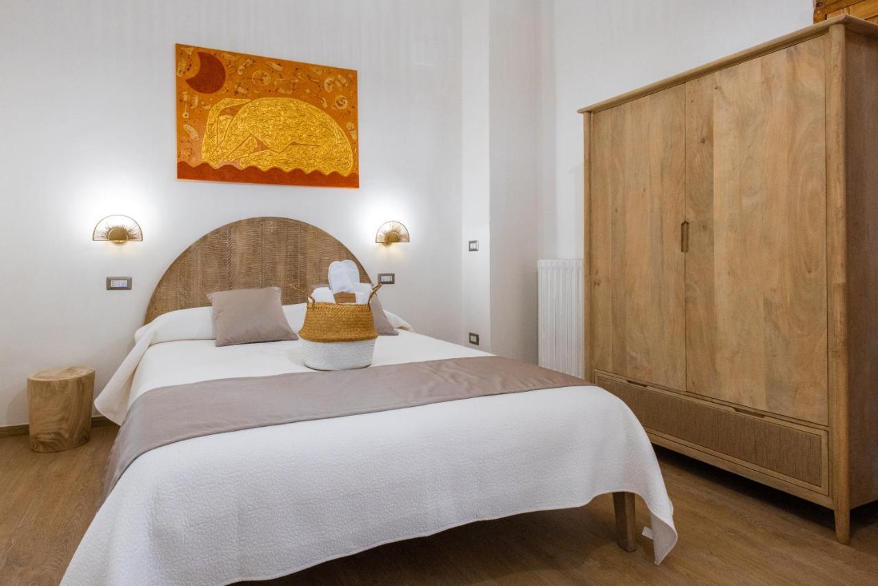 Lovely Rooms - Guest House Suites Triggiano Eksteriør billede