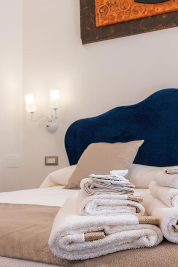 Lovely Rooms - Guest House Suites Triggiano Eksteriør billede